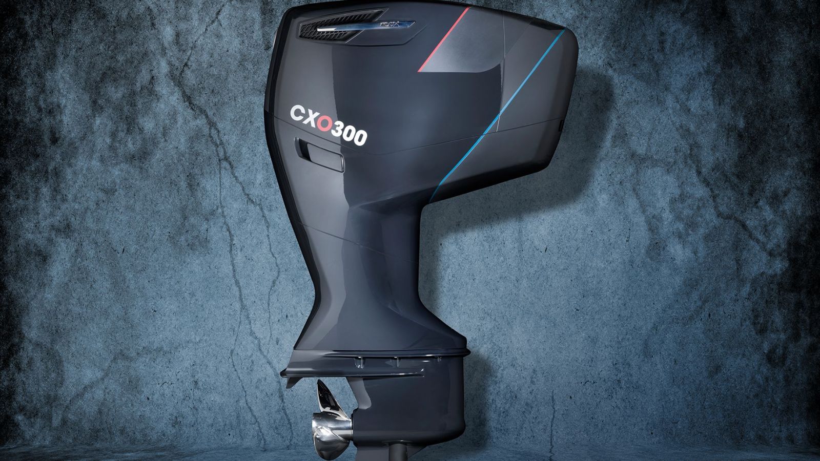 Cox Powertrain Previews First Professional Outboard Motor